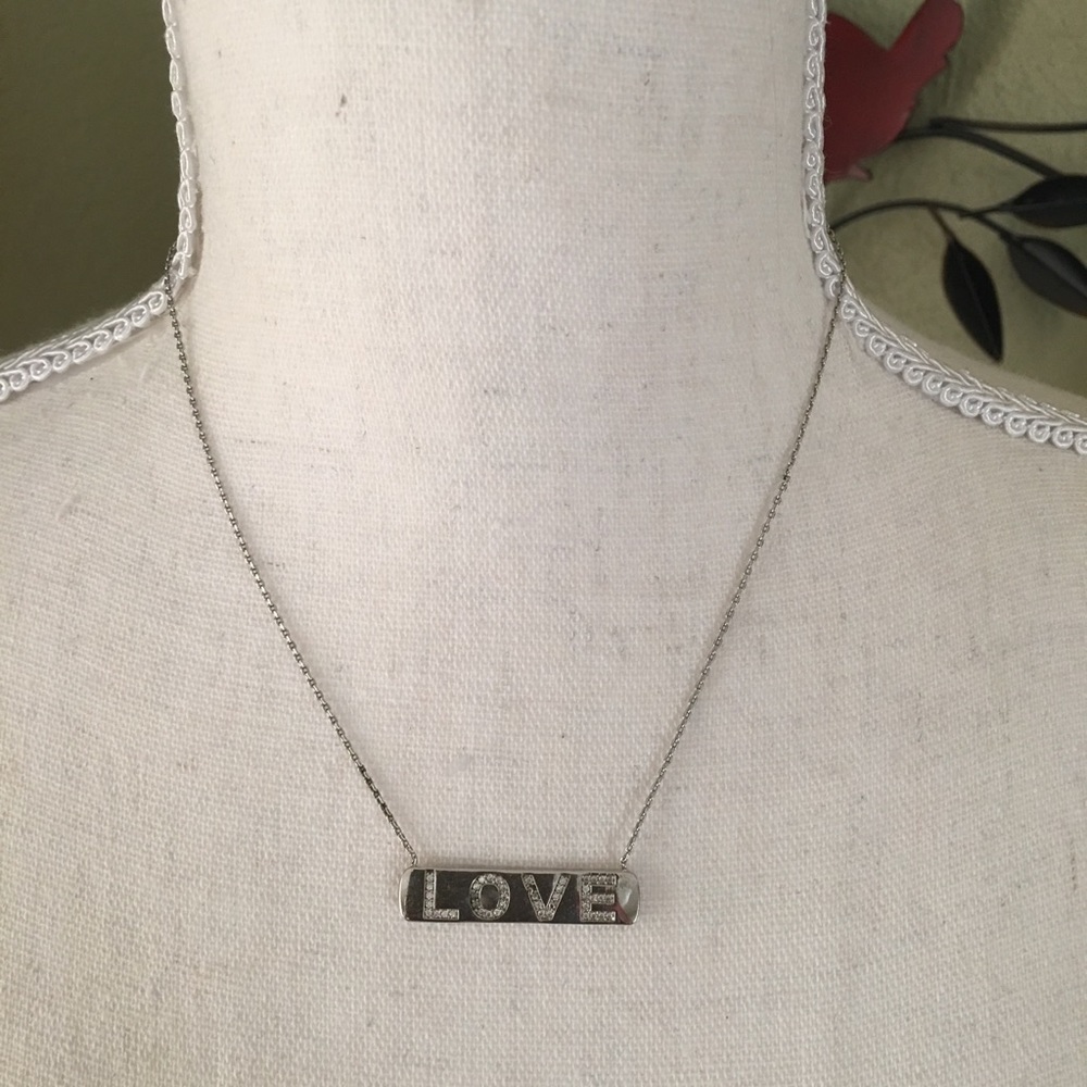 Express LOVE choker